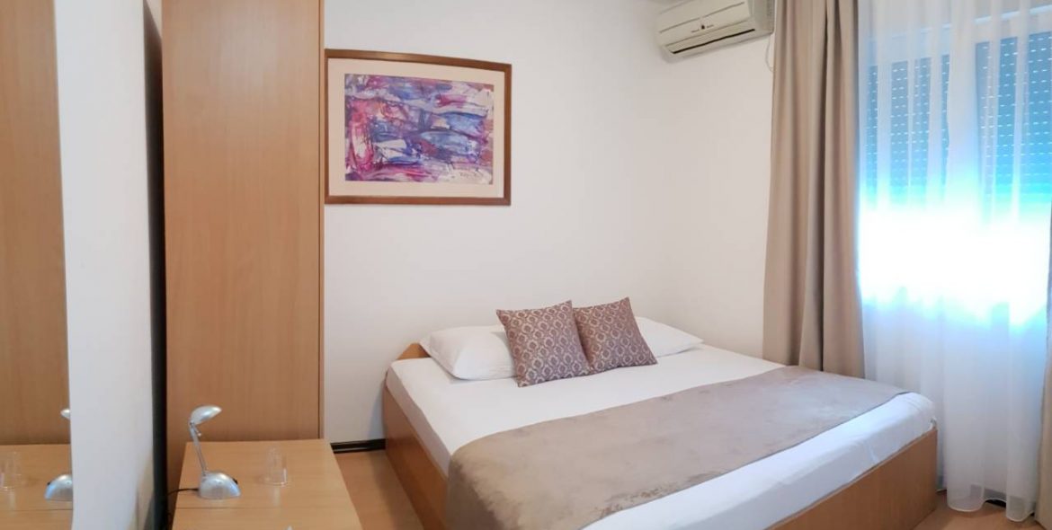 aparthotel amicus soba krevet za dvoje