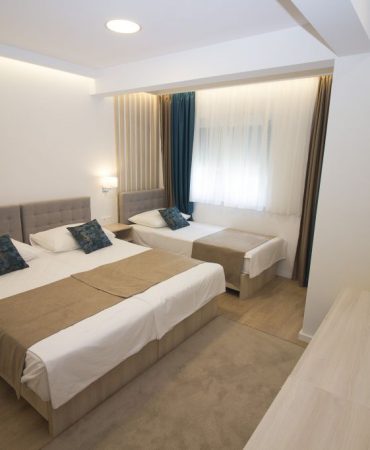 amicus aparthotel soba za tri osobe 2_6